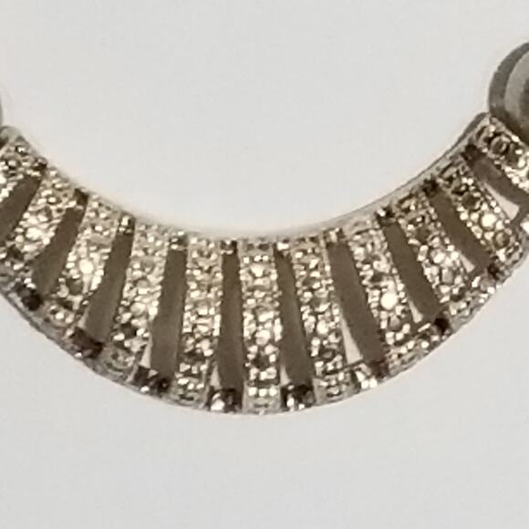 SAQ Avon 14" silver tone faux pearl necklace 1.2056 - Picture 3 of 7